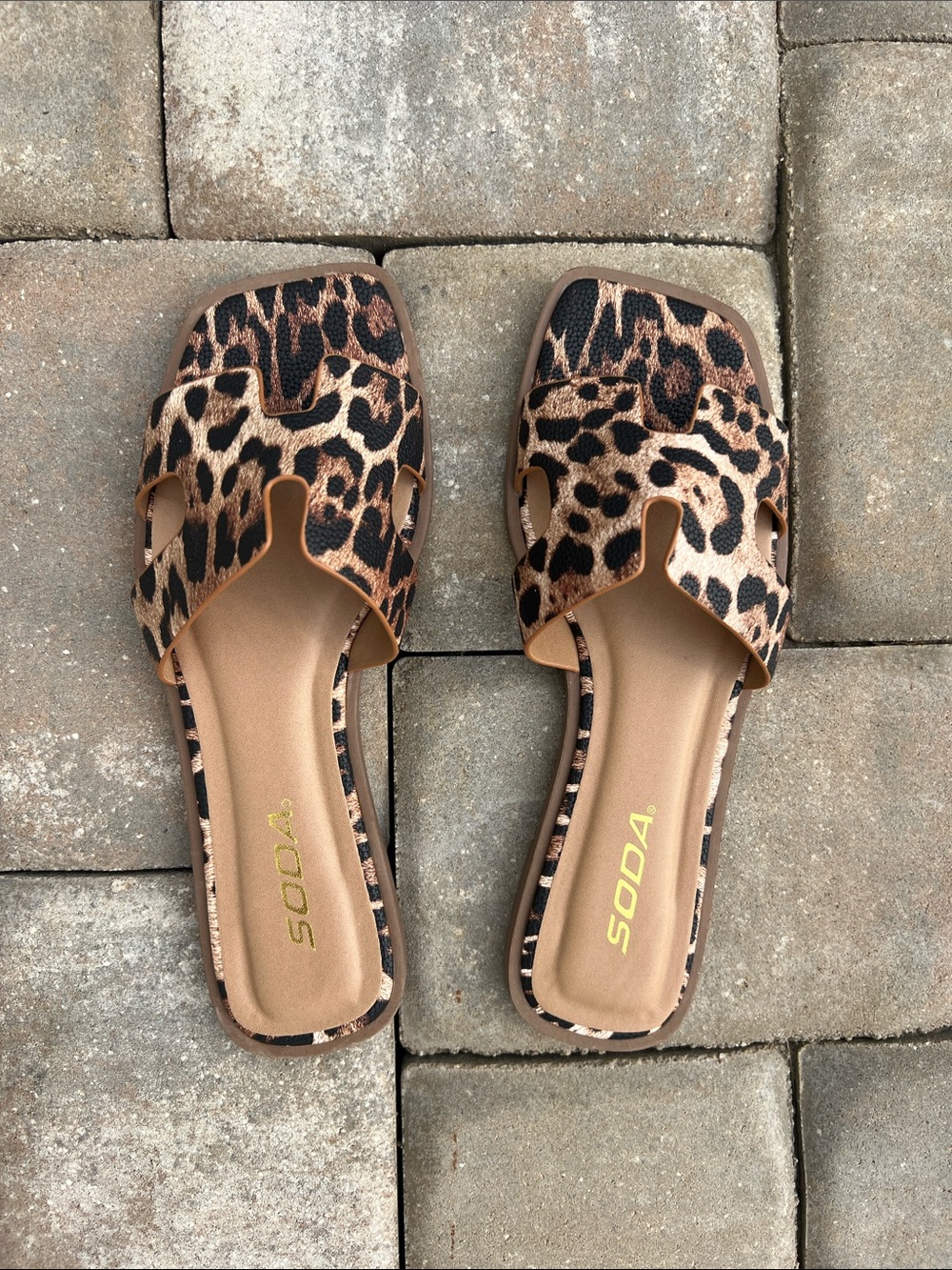 NWT!!! Leopard Print Slide Mules in Brown and Black